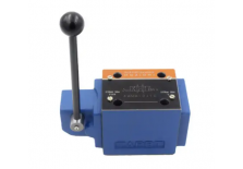 Ручний гідророзподілювач ДУ10, схема D (574A)(фіксатор без пружинного повернення) Ручний гідророзподілювач ДУ10, схема D (574A)(фіксатор без пружинного повернення)