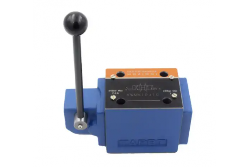 Ручний гідророзподілювач ДУ10, схема J (34)(фіксатор без пружинного повернення) Ручний гідророзподілювач ДУ10, схема J (34)(фіксатор без пружинного повернення)